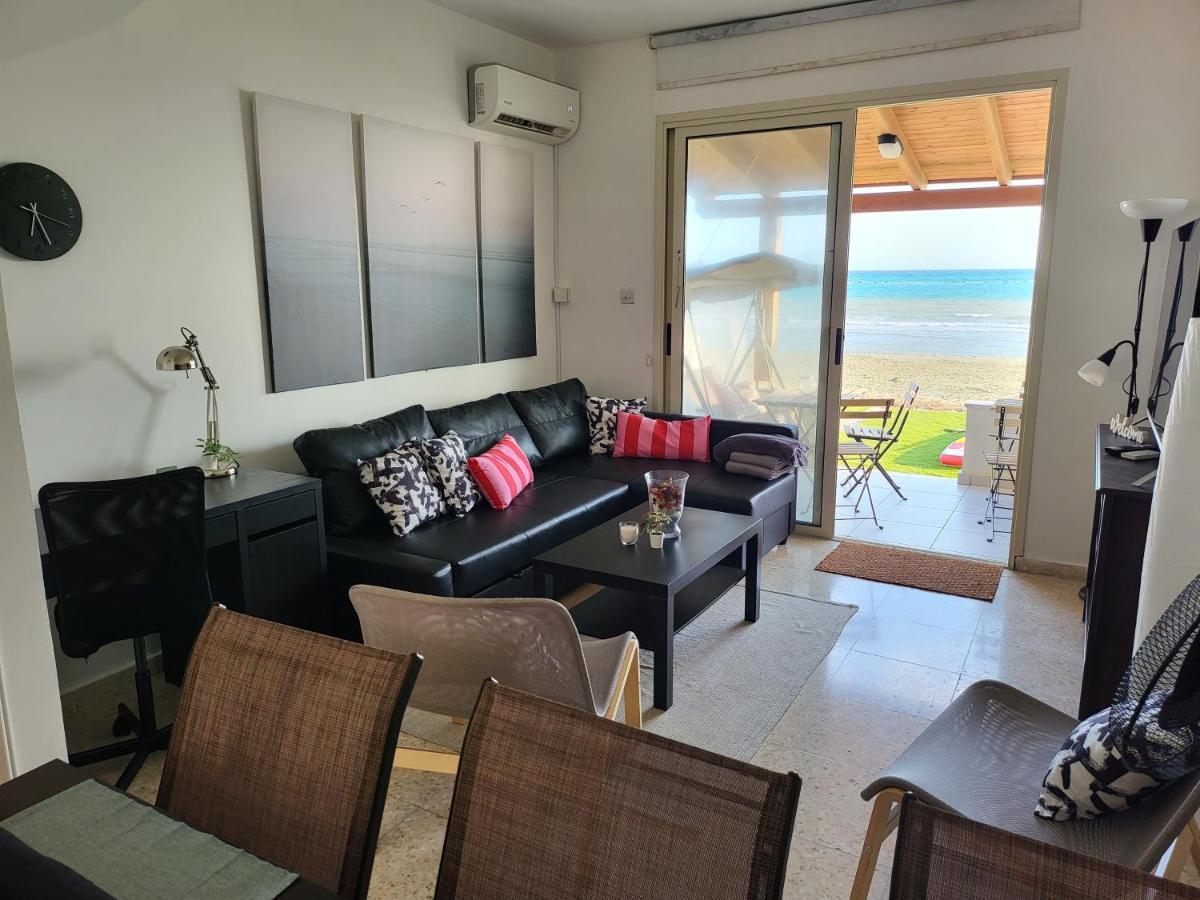 Dom wakacyjny Mattis Seafront Beachhouse Periwolia